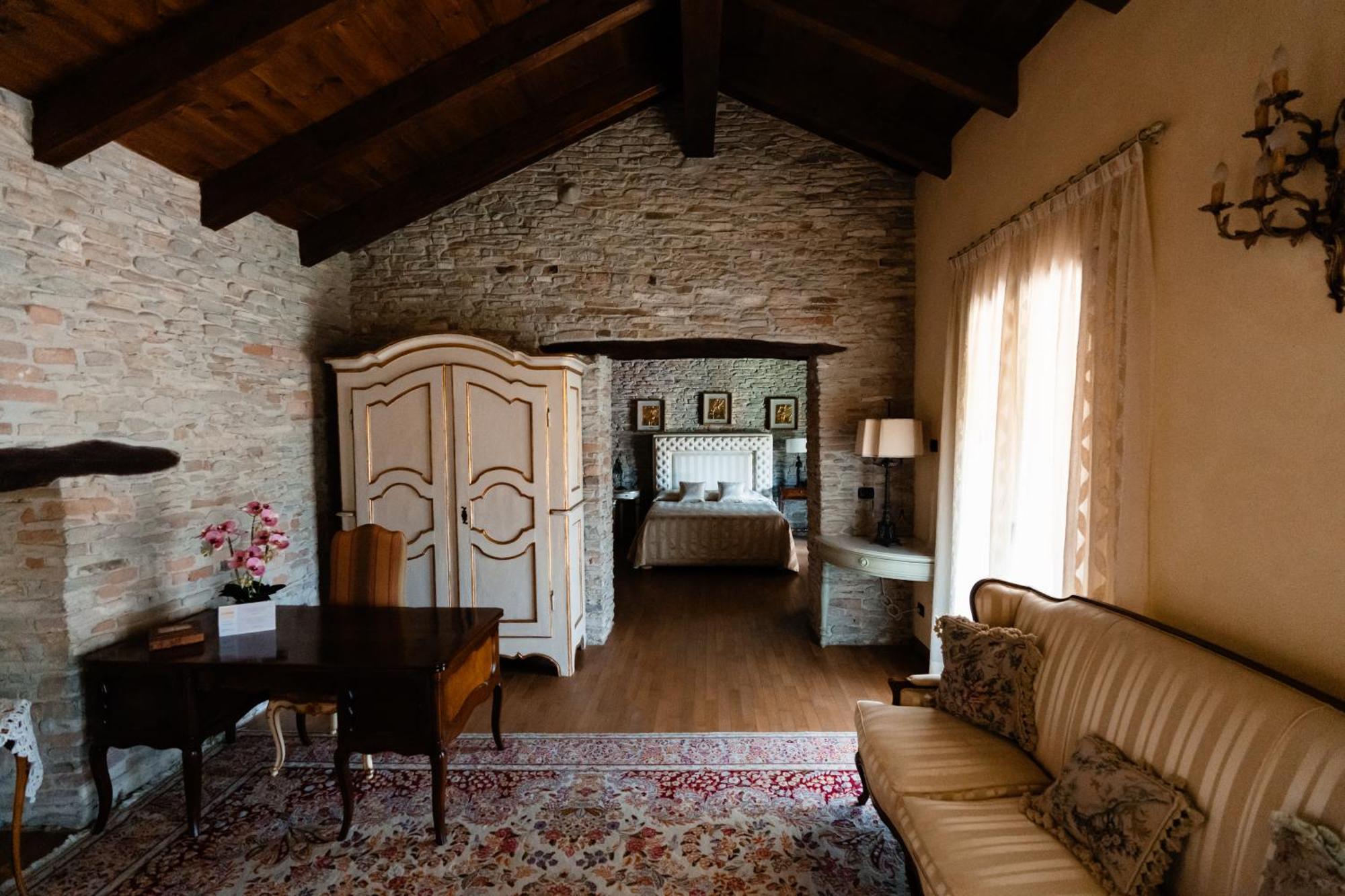 Cadgal - Tenuta La Cova Calamandrana エクステリア 写真